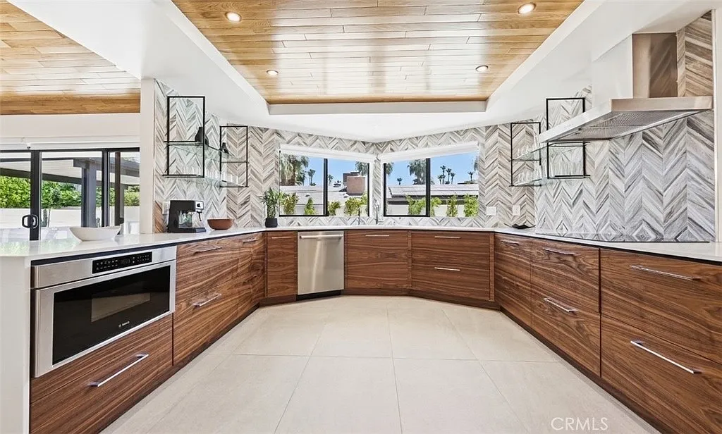 4 bed, 3.5 bath, 2994 sqft, $7,500 — Photo 4