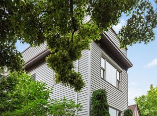 217 17th Ave E APT 3, Seattle, WA 98112