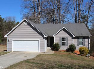 312 Devonshire Dr, Winder, GA 30680
