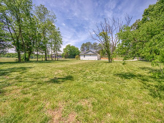 5th image of 1014 Valley Home Rd