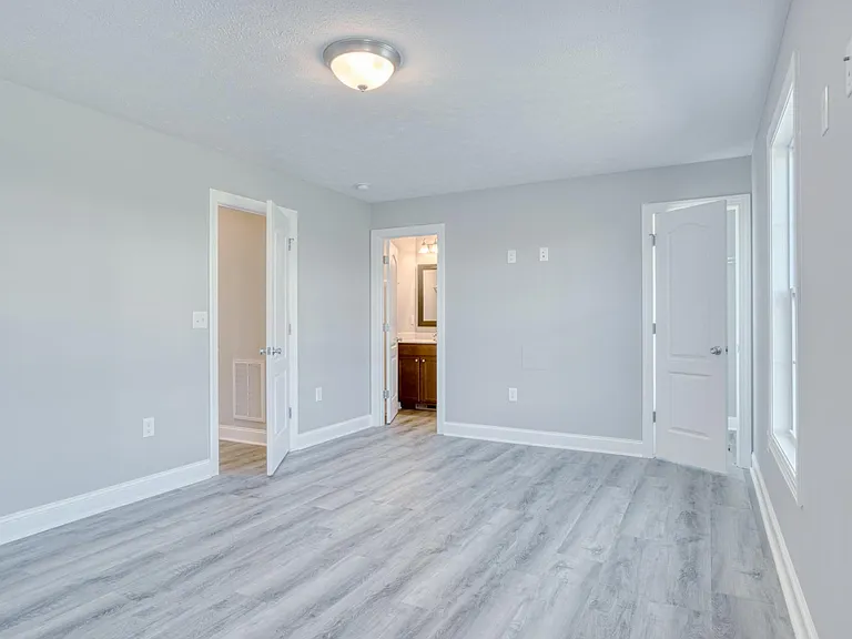 1210 Providence Blvd — Photo 19
