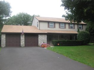 29 Surrey Dr, Southampton, PA 18966