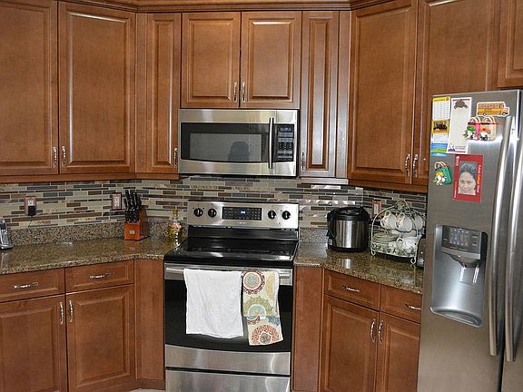 3rd image of 1181 SW Kalevala Dr