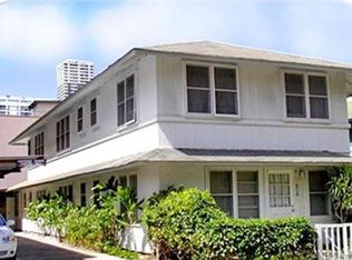 424 Olohana St APT B, Honolulu, HI 96815