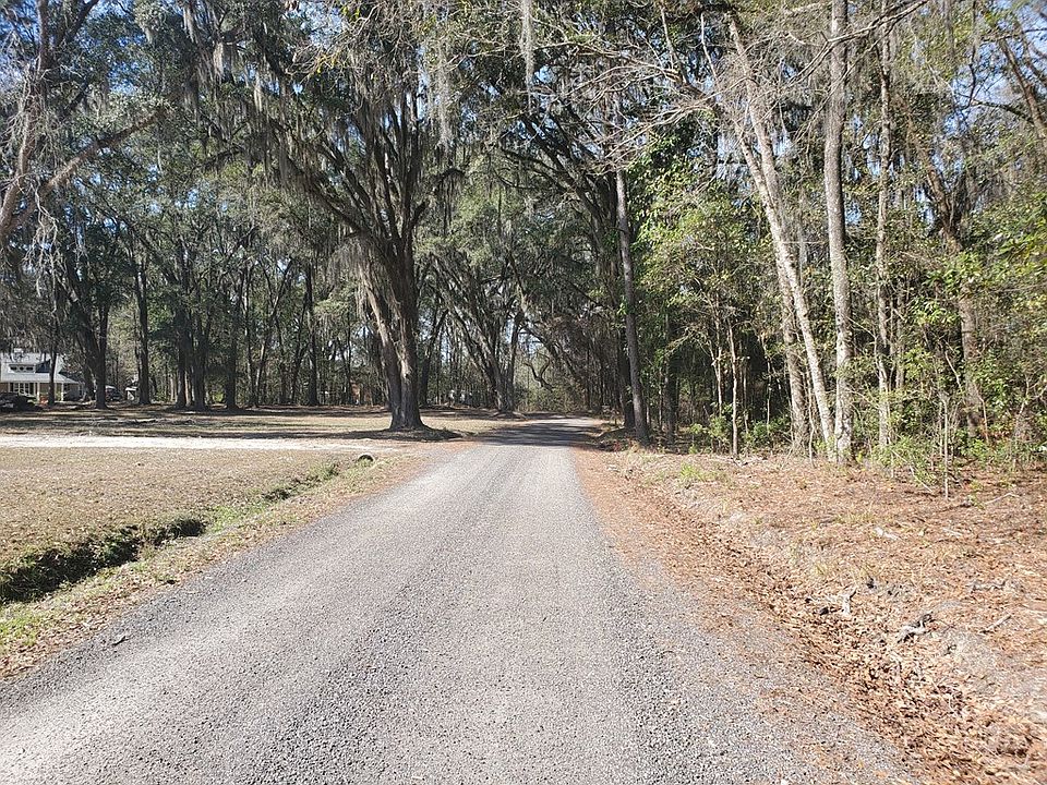 2nd image of 6 Big Oak Rd