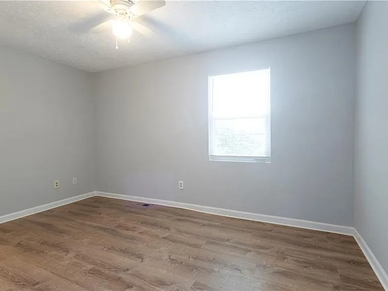 1441 Springleaf Cir SE — Photo 13