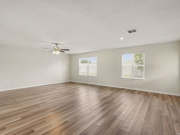 4th image of 8907 TAYLOR GRV