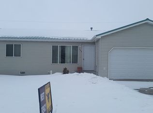 135 E 2nd St, Powell, WY 82431
