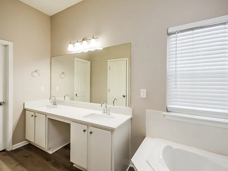 4178 Donna Way — Photo 12