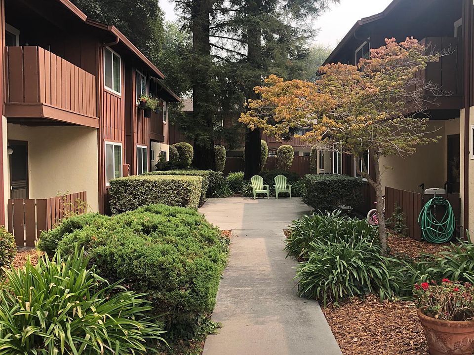2035 walkway