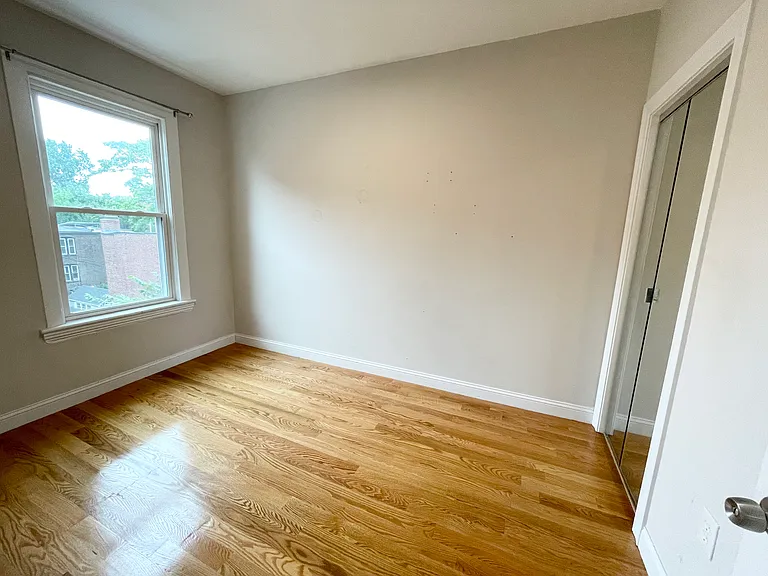 7 Warwick St #3L — Photo 11