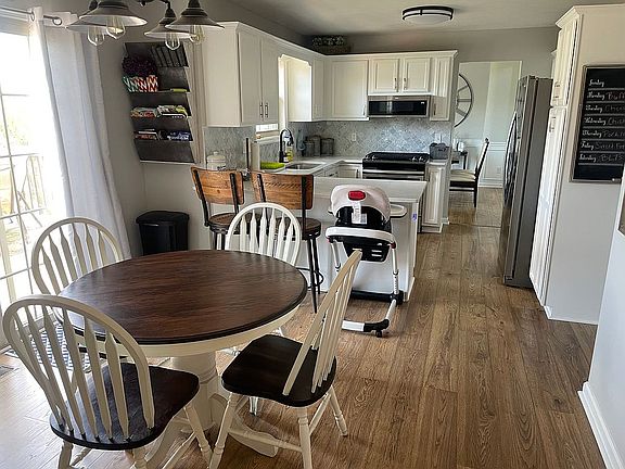 5th image of 503 Winston Dr