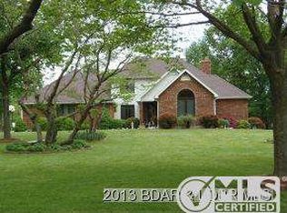 5 Vienna Woods Dr, Eldon, MO 65026