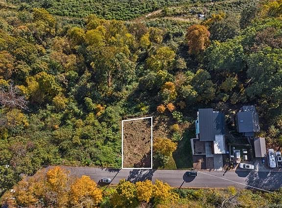 4th image of 99999 Riverview Dr