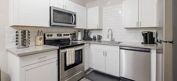 U@19th Apartments — Photo 18