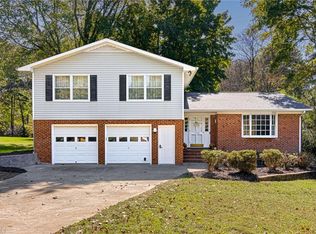 4502 Bromley Dr, Greensboro, NC 27406