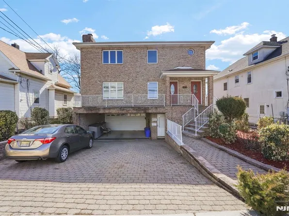 1604 John St, Fort Lee, NJ 07024