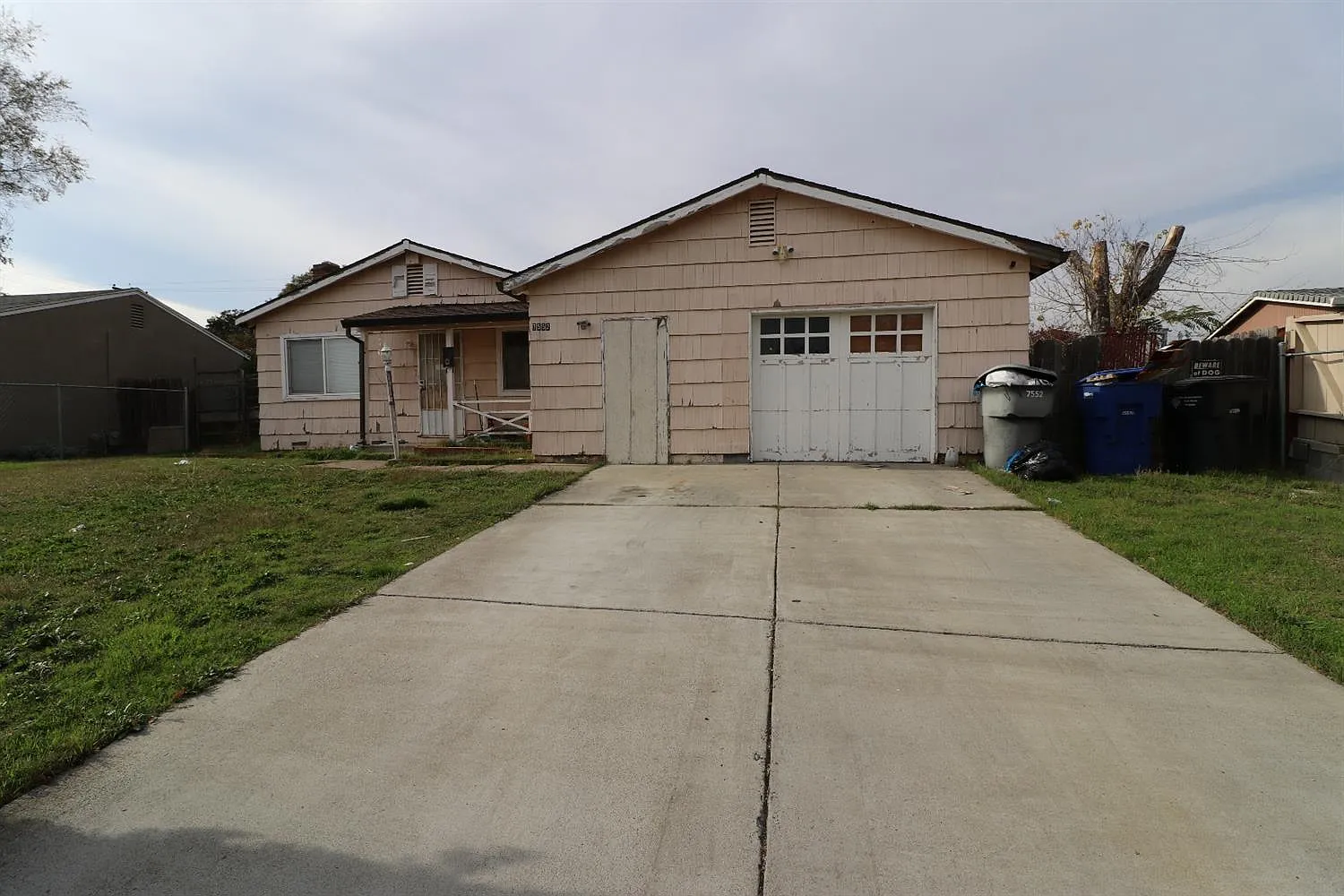 7552 Twilight Dr photo 1