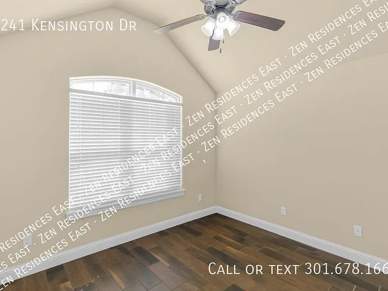 1241 Kensington Dr — Photo 12