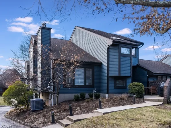 84 Aspen Drive, Bernards Twp., NJ 07920