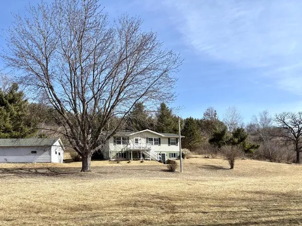 N28504 Bradley ROAD, Blair, WI 54616