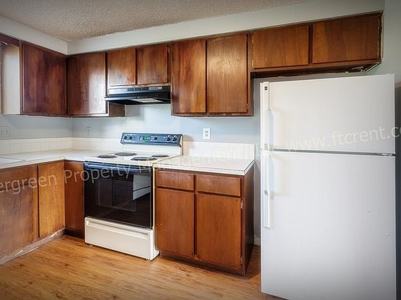 5th image of 2939 Glen Dale Dr APT 2