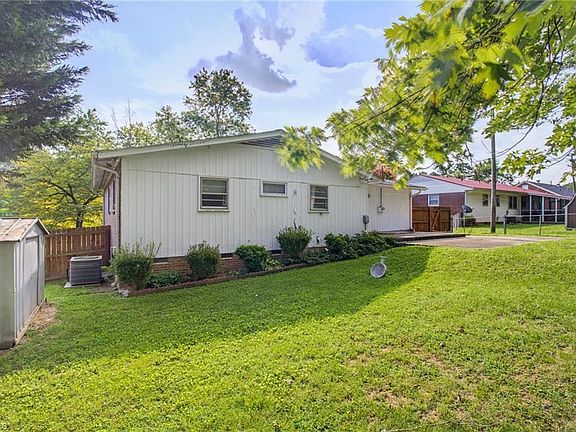 3rd image of 4002 Rehobeth Church Rd