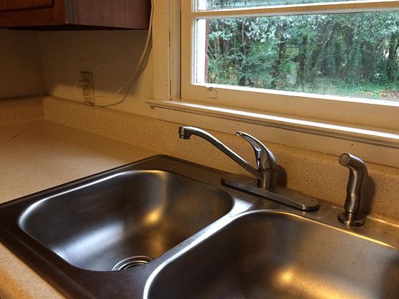 Kitchen - view of backyard