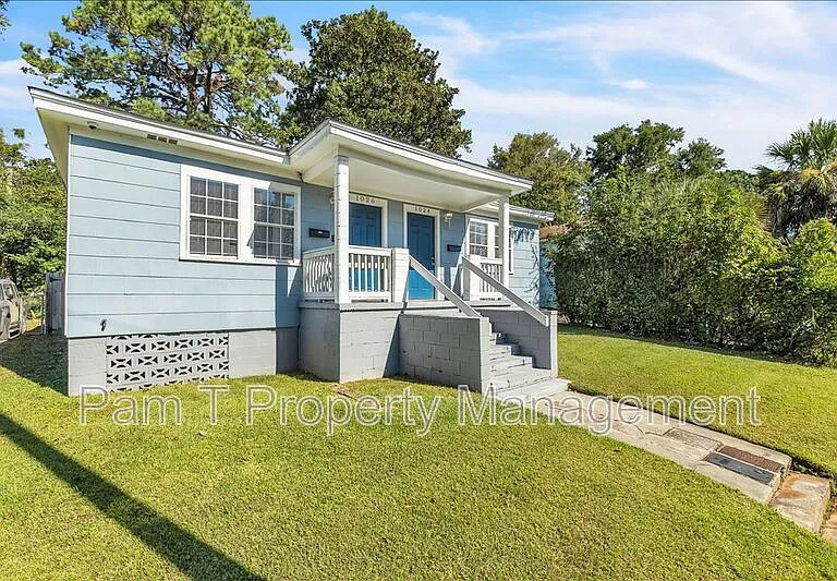 1024 W 39th St — Photo 19