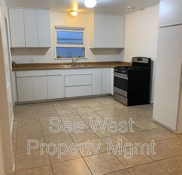 123 W Jason St #C — Photo 1