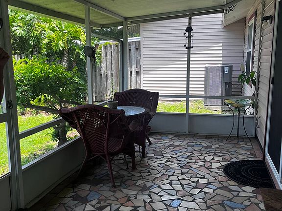 2nd image of 808 Ashley Cir