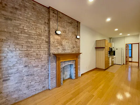 Rented by Mauro Bros Real Estate Services LLC | media 17