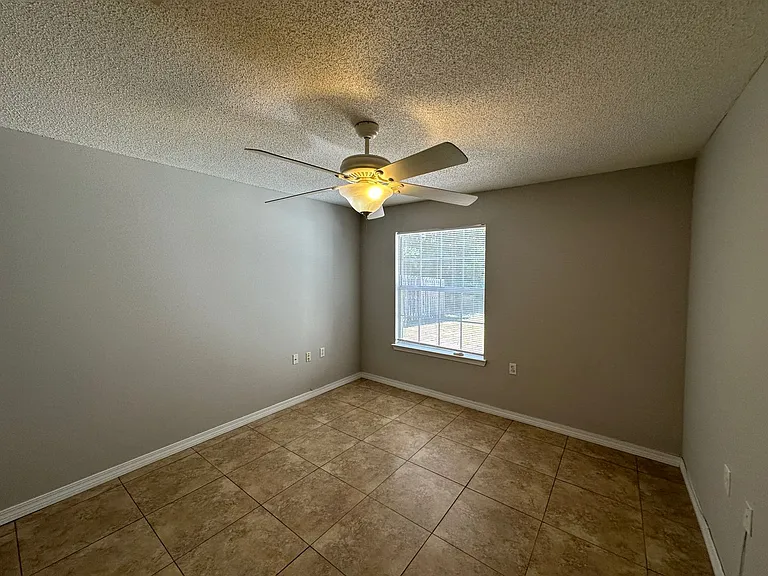 9620 Cobblebrook Dr — Photo 10