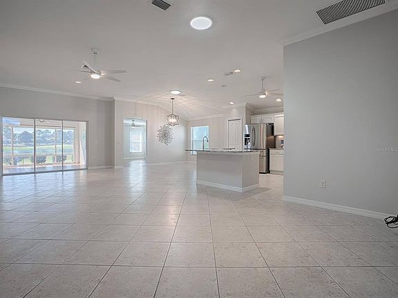 4th image of 1818 Enrique Dr