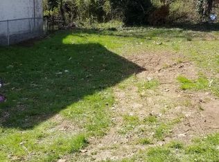 1121 Upland St, Chester, PA 19013