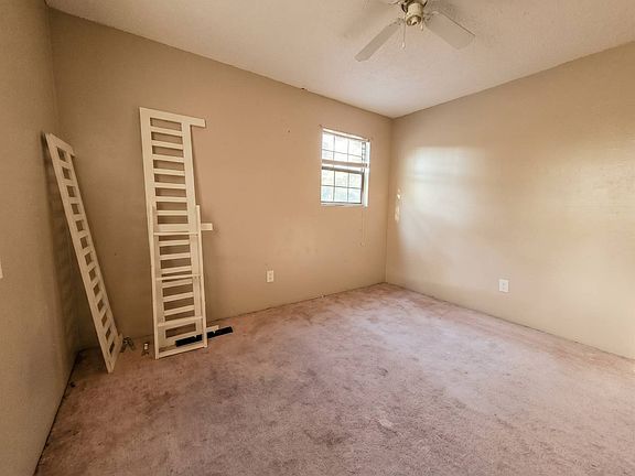 15th image of 217 Mini Rd SE