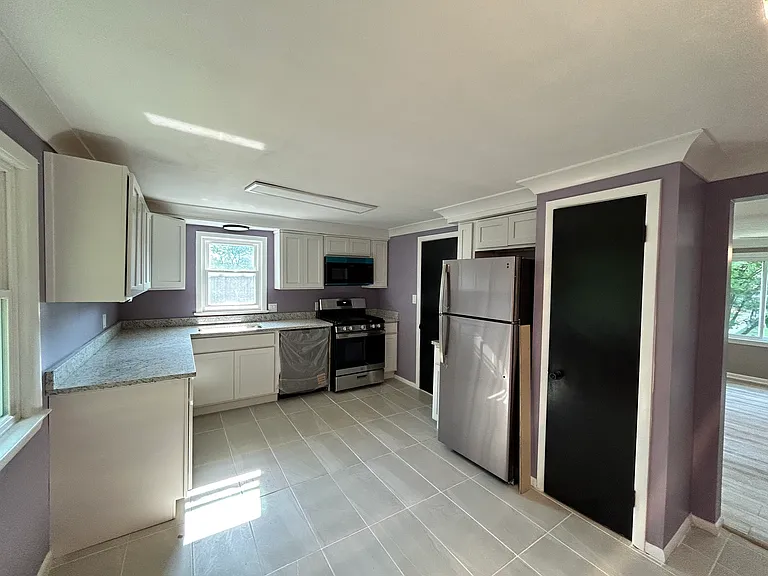 201-203 W Glendale St #203 — Photo 9