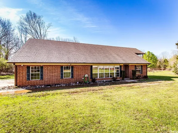 305 Memory Dr, Austin, AR 72007