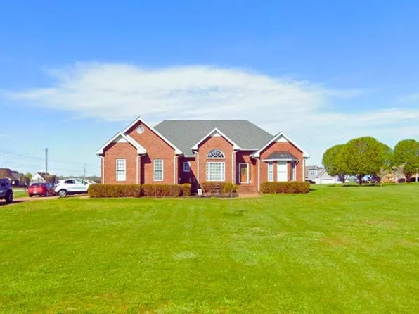 31 Richland Hills Dr, Manchester, TN 37355