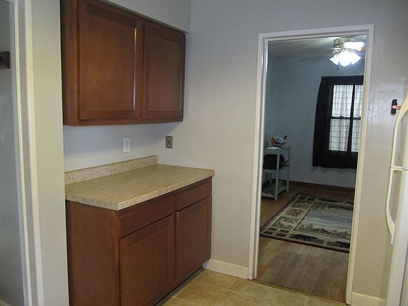 3rd image of 1203 Hawthorne Ave