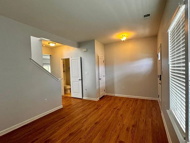 145 Holly Hill Dr — Photo 10