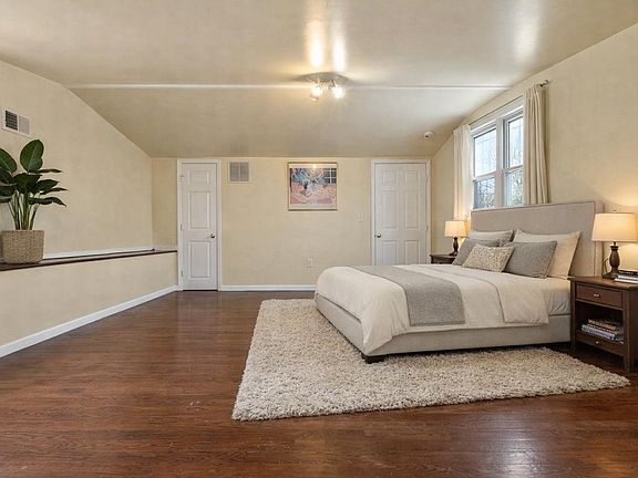 3rd image of 155 Arlington Ave Floor 2