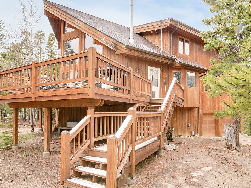 1st image of 387 Pine Dr