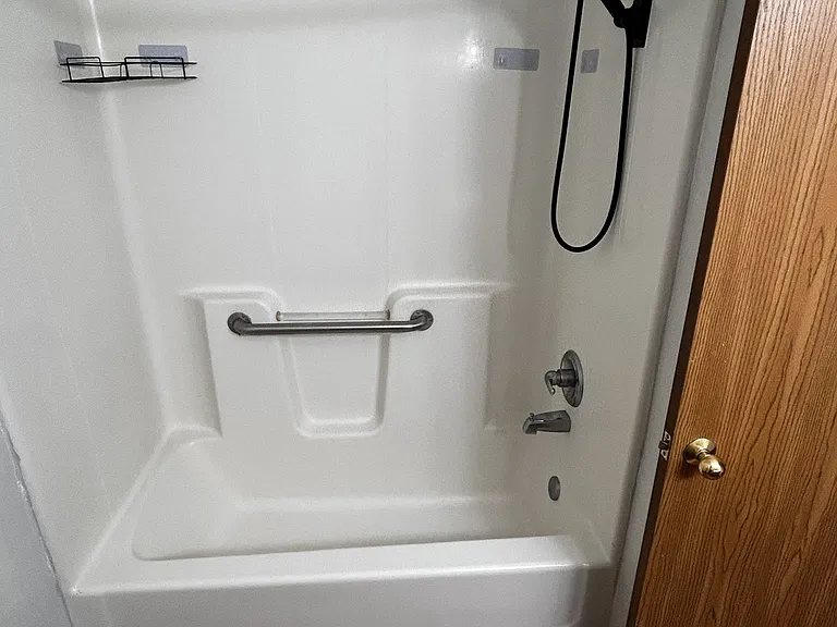 205 N Woodwind Dr E — Photo 8