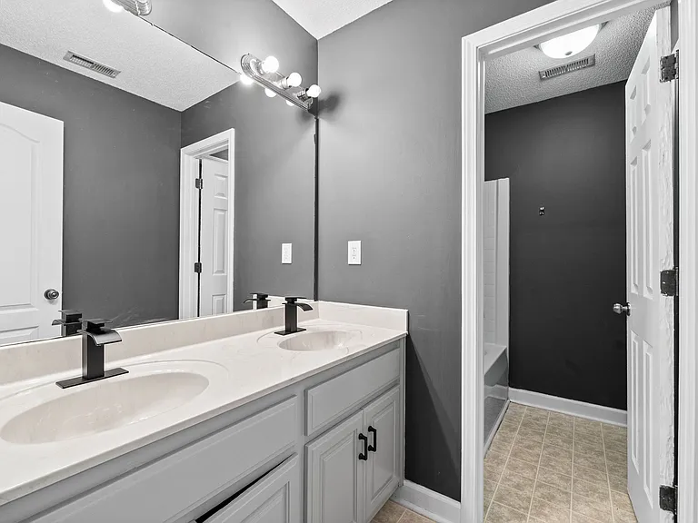 212 Trey Ct — Photo 43