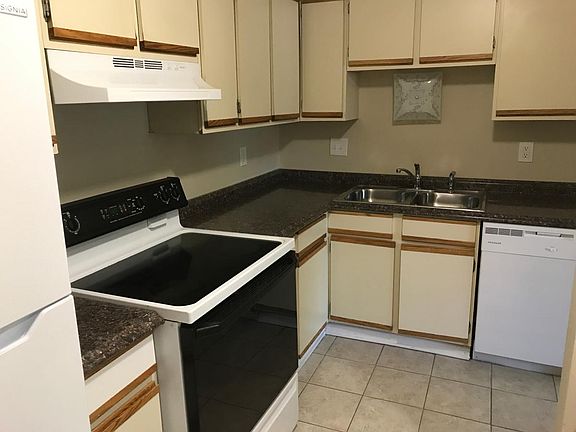 4th image of 4410 Groombridge Way APT B