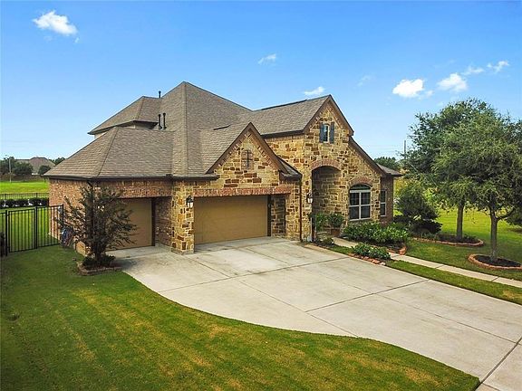 2nd image of 24307 Mirandola Ln #0