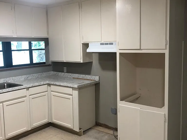 Kitchen unit 3