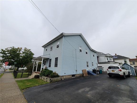 5th image of 41 Beattie Ave