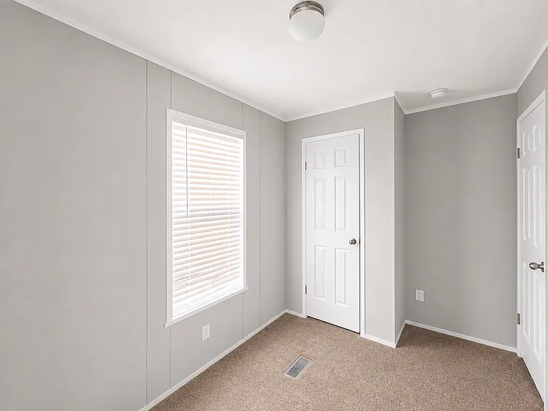 38 W Manor St #38B — Photo 5